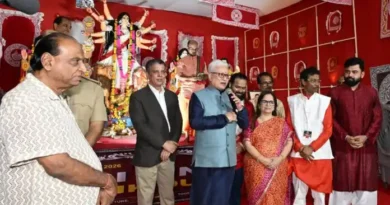 Governor Jishnu Dev Varma at Mumbai Durga Puja festival